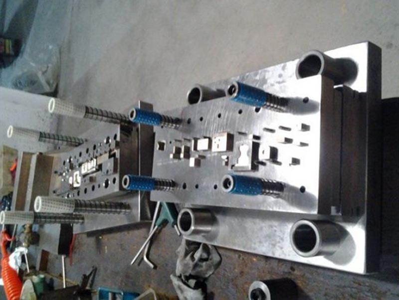 卫辉模具制造-12